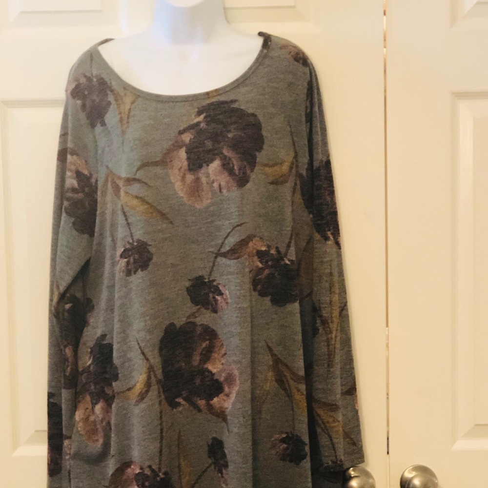 Long sleeve tunic